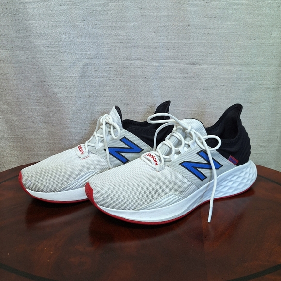 New Balance Other - New Balance Fresh Foam Mesh ROAV Mens Shoes White Black Size 9.5
